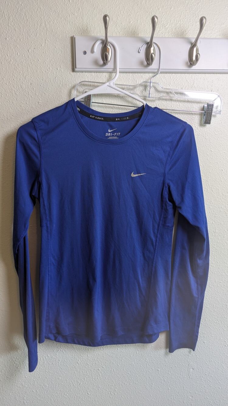 Nike Dri-FIT Men's Small Long Sleeve Athletic Top